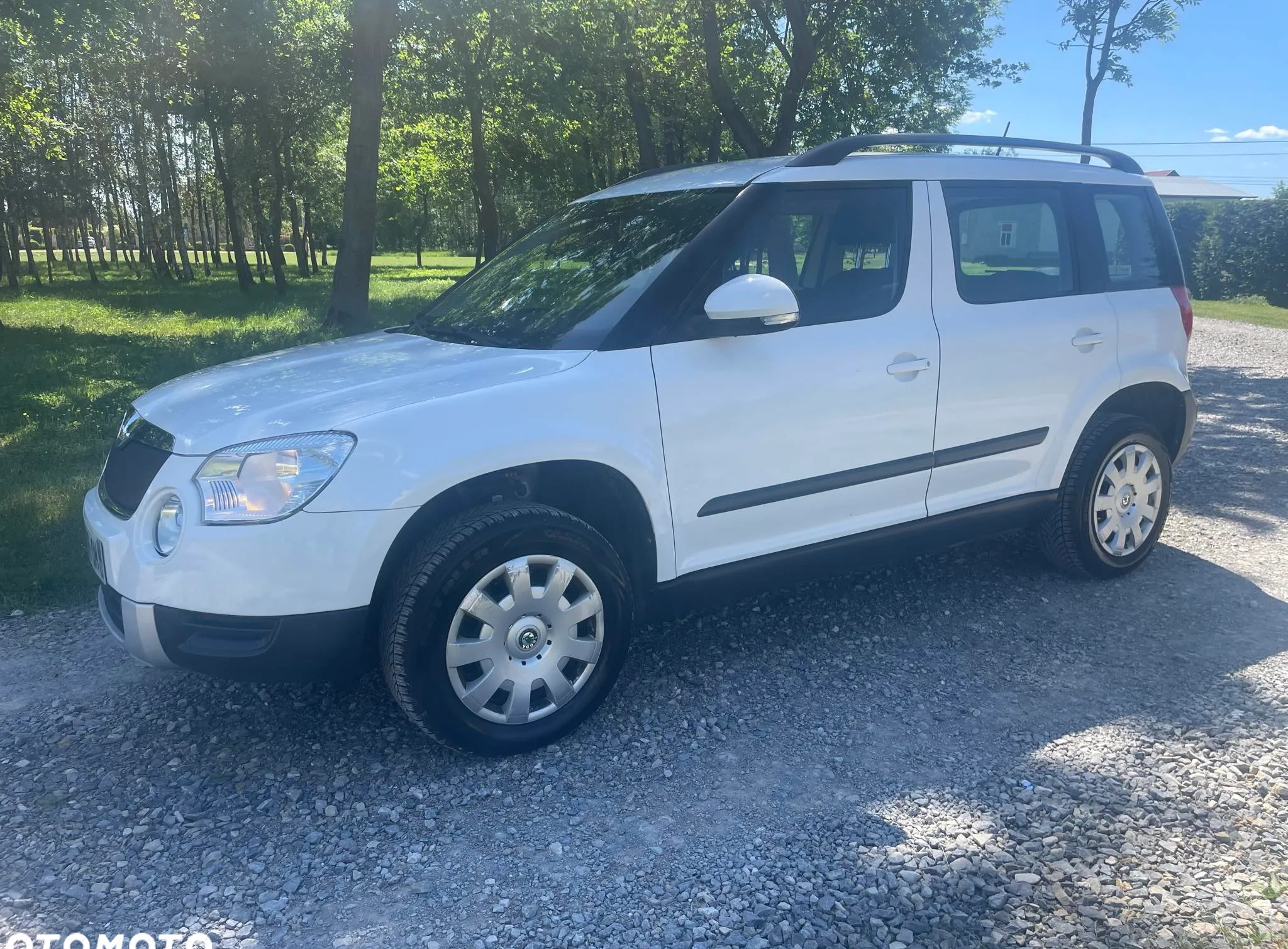 Skoda Yeti cena 29900 przebieg: 206000, rok produkcji 2012 z Zbąszyń małe 106